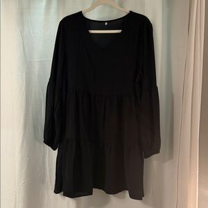 Black Tiered V-Neck Long Sleeve Tunic Dress
